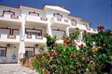 Villa Pouloudia Ватера Екстериор снимка