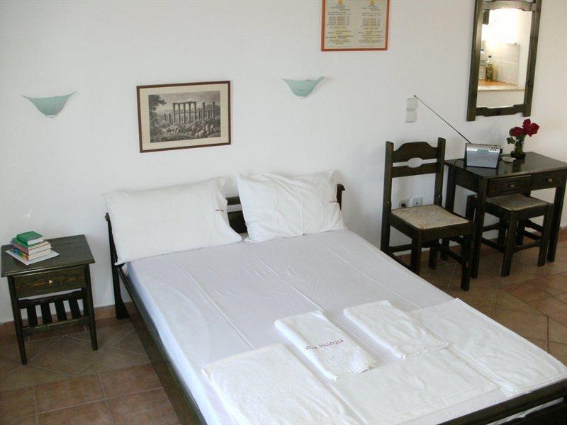 Villa Pouloudia Ватера Екстериор снимка